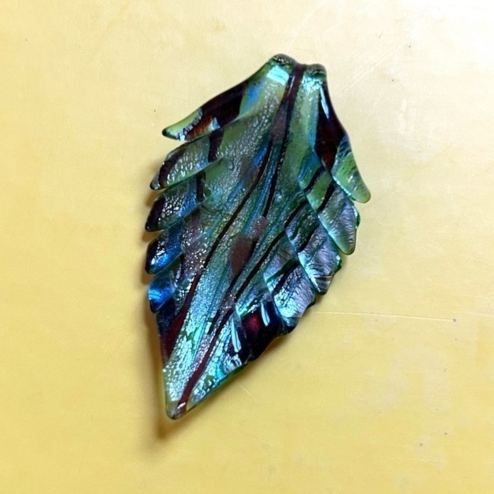 Beautiful Handcrafted Artisan Murano Glass Blue & Green Sparkle Leaf Pendent